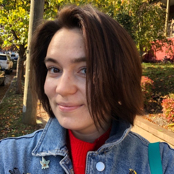 Meet your Posher, Marta - Picture 1 of 1